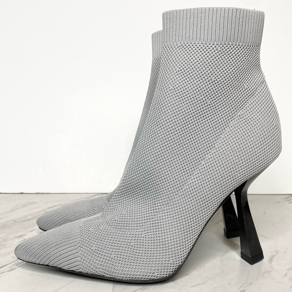 Marc Fisher Umair Gray Pointy Toe Heeled Bootie 8 1/2 M - Picture 1 of 15